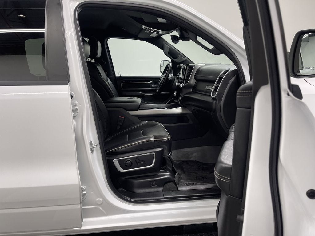 2023 RAM 1500 Laramie Crew Cab 4x4 5'7' Box