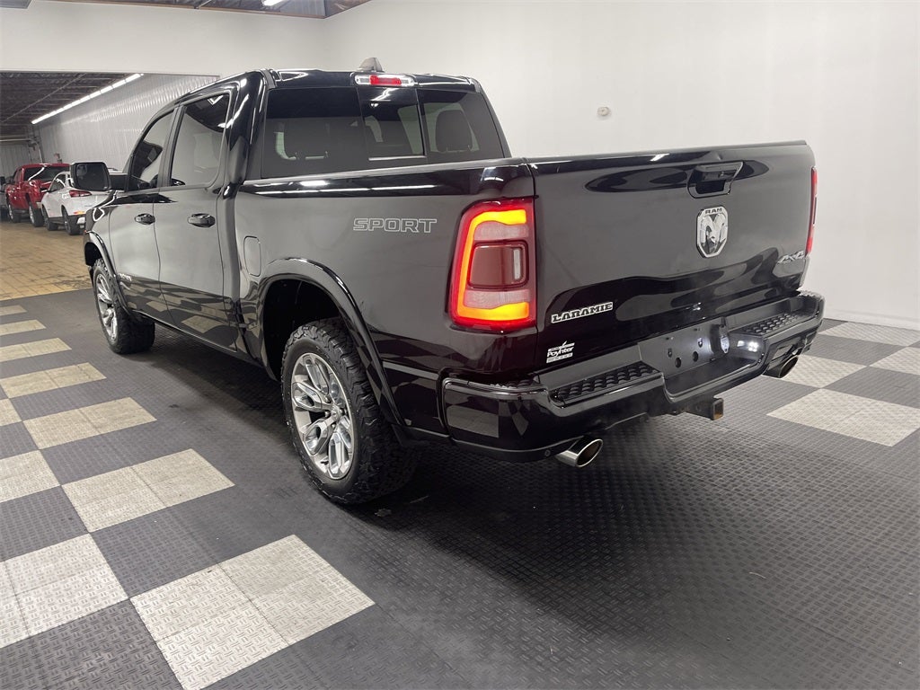 2020 RAM 1500 Laramie Crew Cab 4x4 5'7' Box