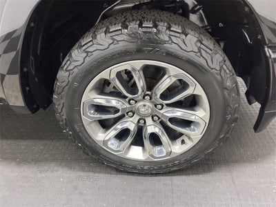 2020 RAM 1500 Laramie Crew Cab 4x4 5'7' Box