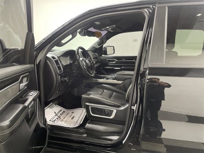 2020 RAM 1500 Laramie Crew Cab 4x4 5'7' Box