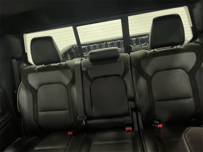 2020 RAM 1500 Laramie Crew Cab 4x4 5'7' Box