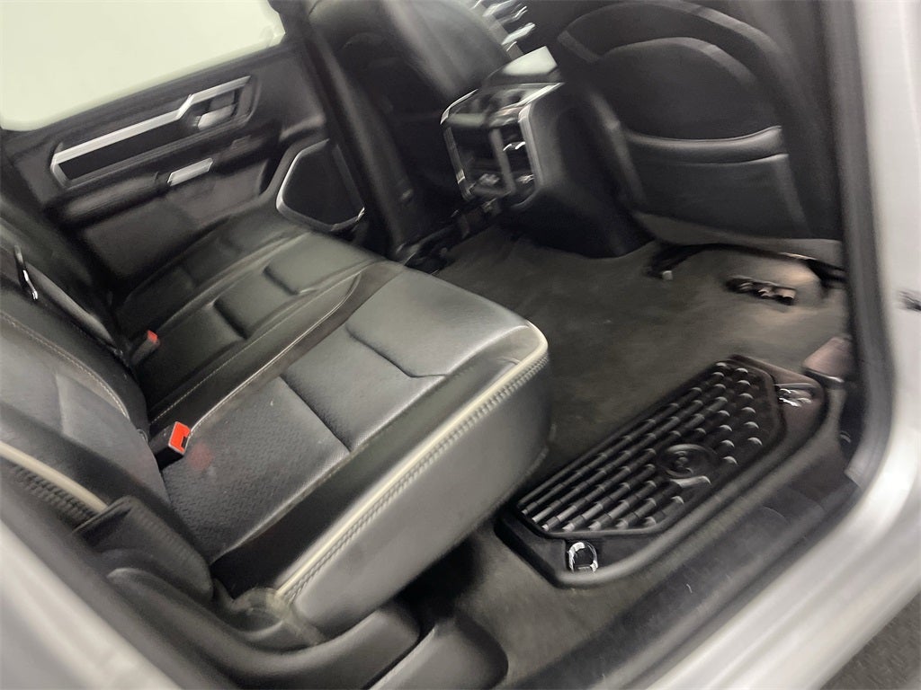 2024 RAM 1500 Laramie Crew Cab 4x4 5'7' Box