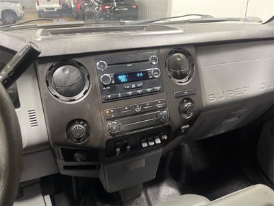 2015 Ford F-350 Chassis XL