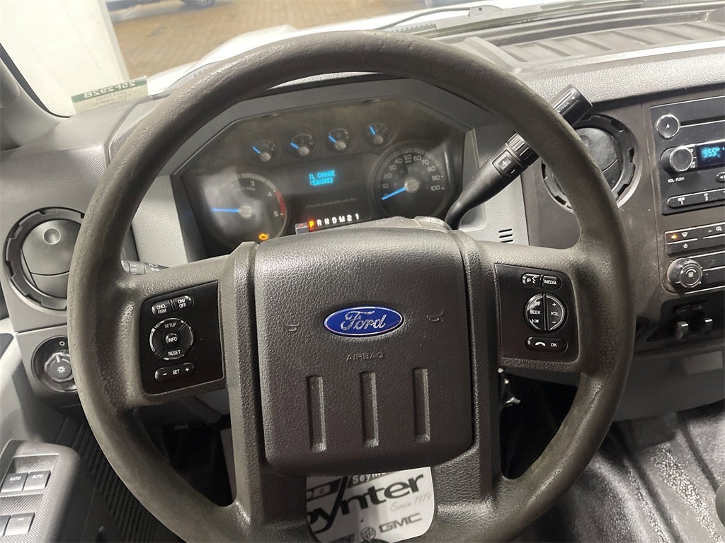 2015 Ford F-350 Chassis XL