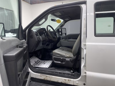 2015 Ford F-350 Chassis XL