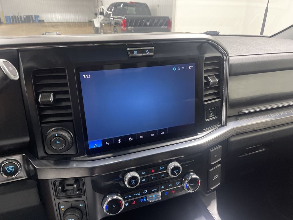 2025 Ford F-350 LARIAT