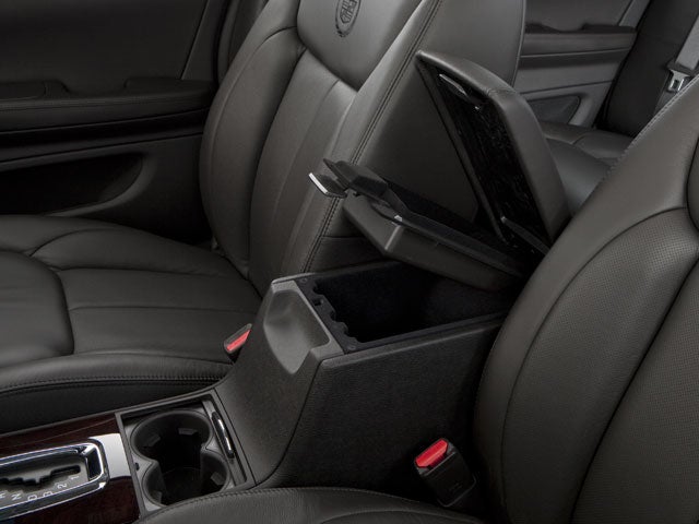2010 Cadillac DTS Luxury Collection