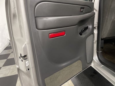 2004 Chevrolet Silverado 2500HD LS