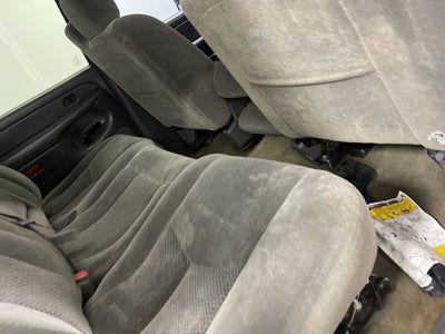 2004 Chevrolet Silverado 2500HD LS