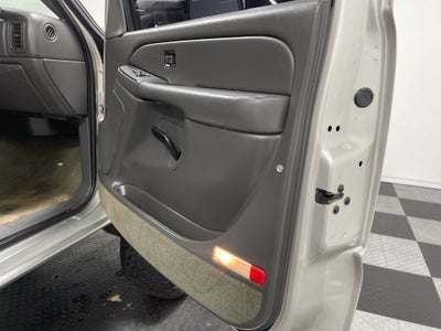 2004 Chevrolet Silverado 2500HD LS