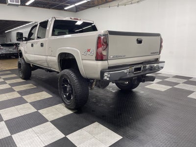 2004 Chevrolet Silverado 2500HD LS