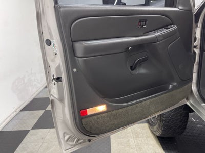 2004 Chevrolet Silverado 2500HD LS