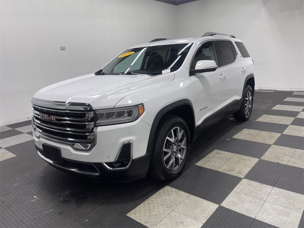 2023 GMC Acadia AWD SLT