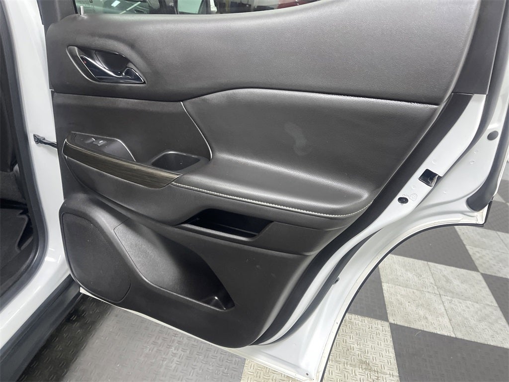 2023 GMC Acadia AWD SLT