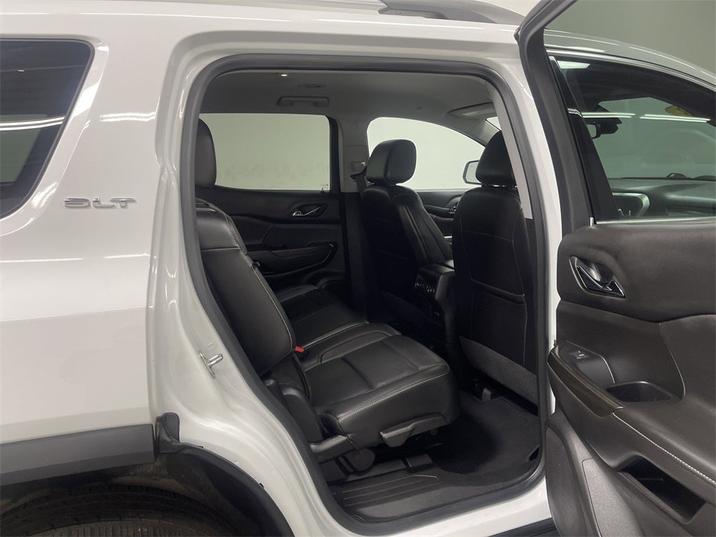 2023 GMC Acadia AWD SLT