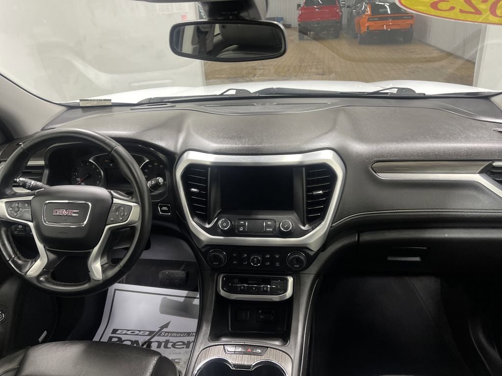 2023 GMC Acadia AWD SLT