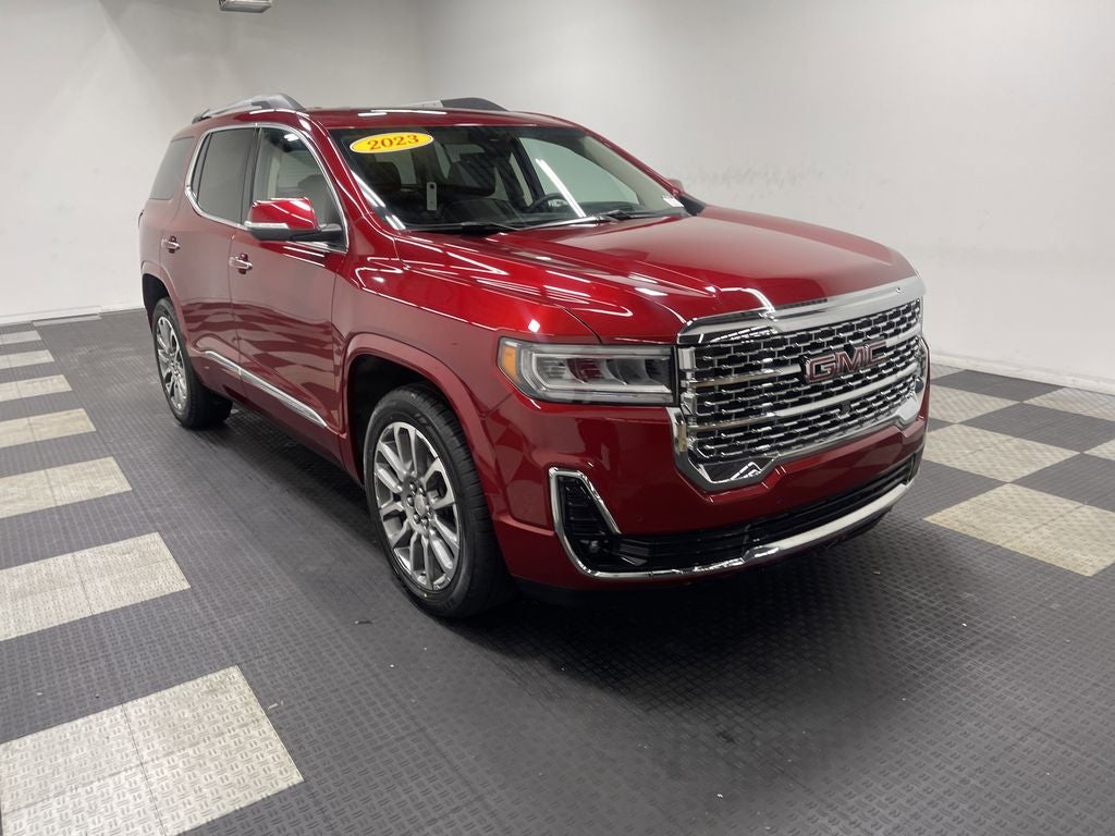 2023 GMC Acadia AWD Denali