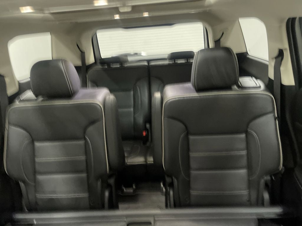 2023 GMC Acadia AWD Denali