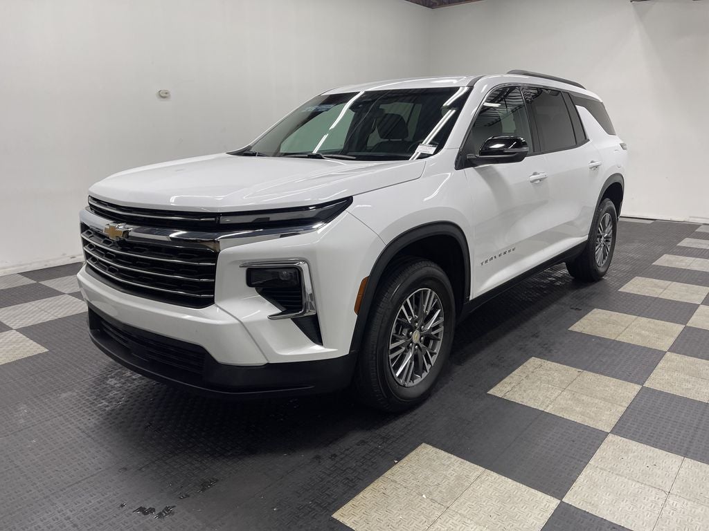 2026 Chevrolet Traverse FWD LT