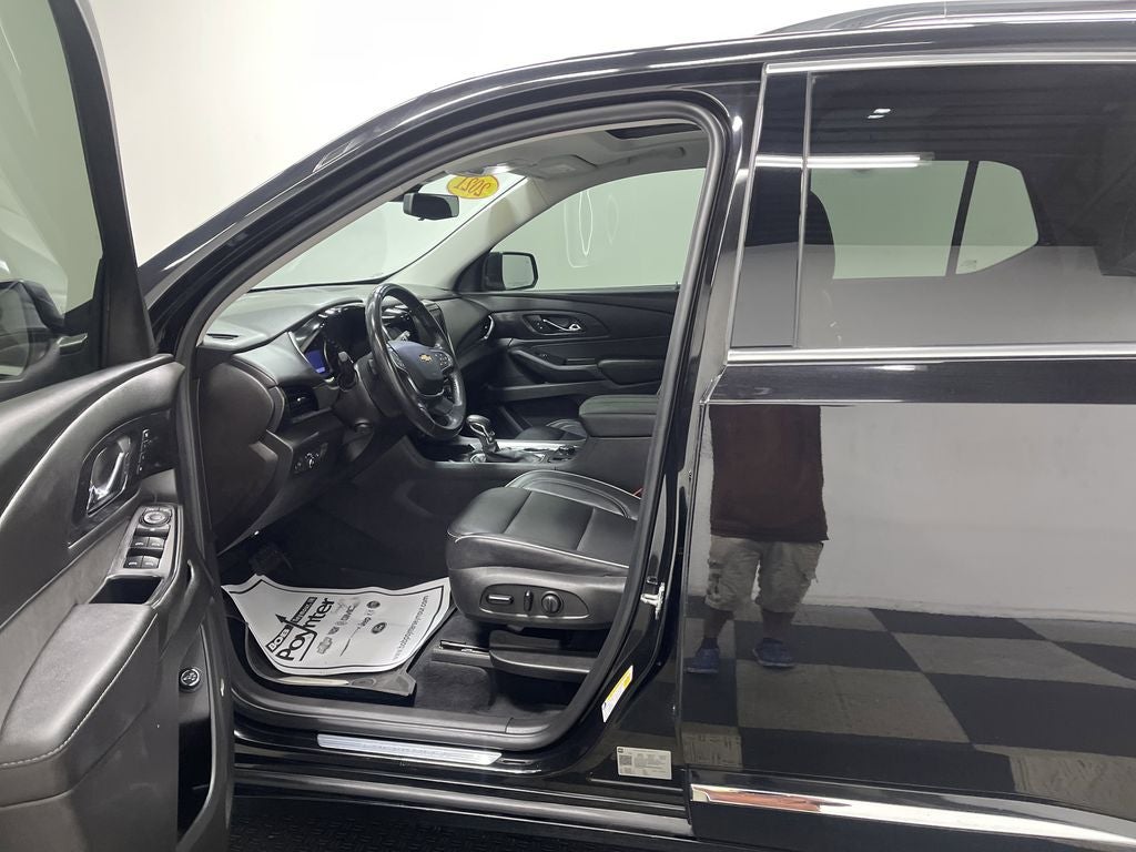 2021 Chevrolet Traverse AWD High Country