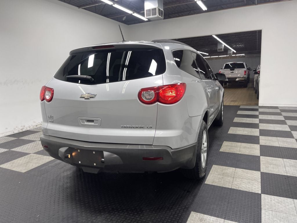 2011 Chevrolet Traverse LS