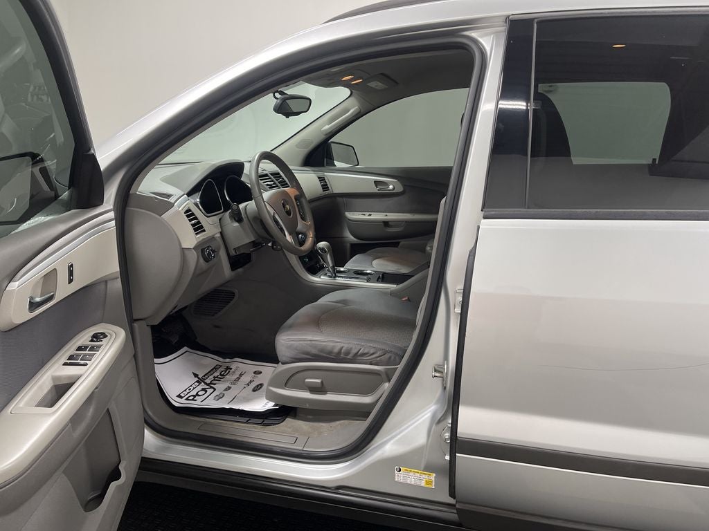 2011 Chevrolet Traverse LS