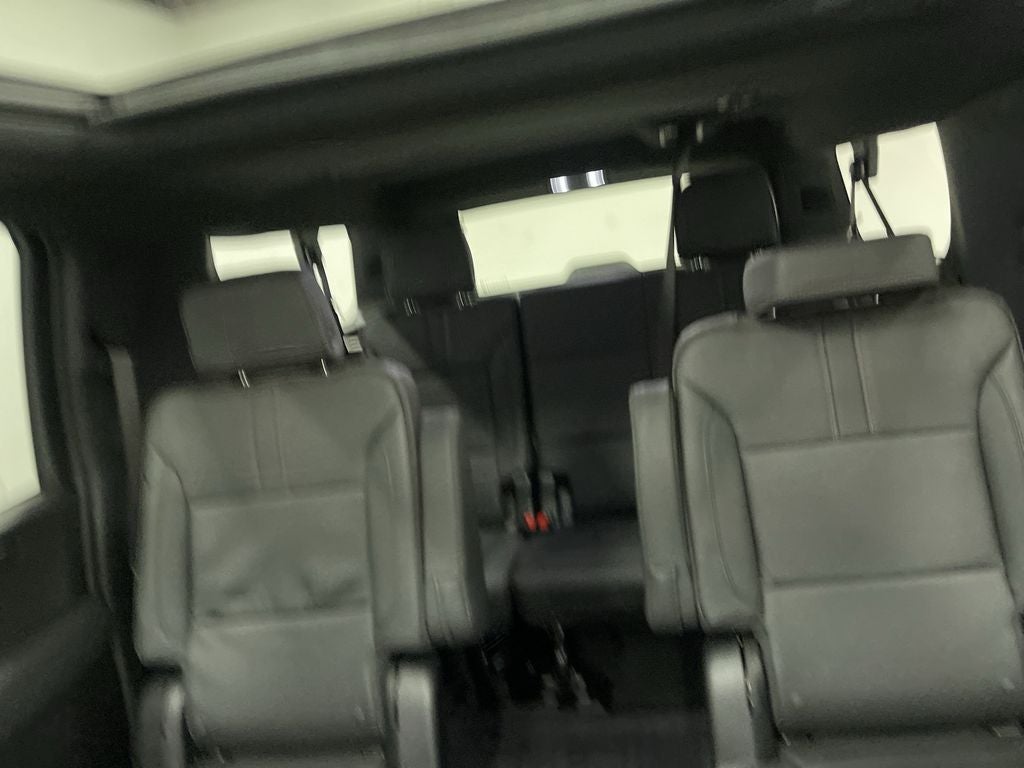 2025 Chevrolet Suburban 4WD RST