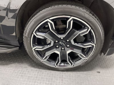 2025 Chevrolet Suburban 4WD RST