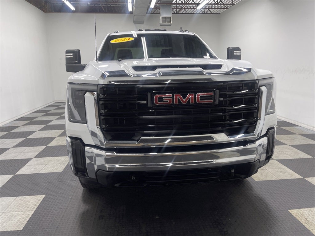 2024 GMC Sierra 2500HD 4WD Crew Cab Standard Bed Pro