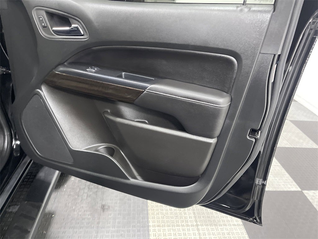 2022 GMC Canyon 4WD Crew Cab Short Box Elevation