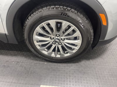 2024 Cadillac XT4 FWD Premium Luxury