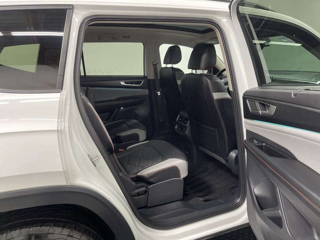 2024 Volkswagen Atlas 2.0T Peak Edition SE w/Technology