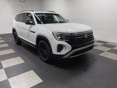 2024 Volkswagen Atlas 2.0T Peak Edition SE w/Technology