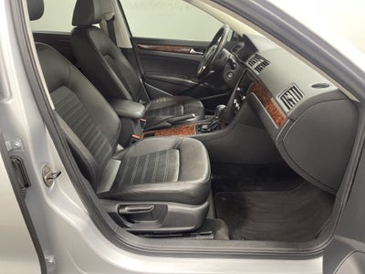 2012 Volkswagen Passat 2.5L SEL