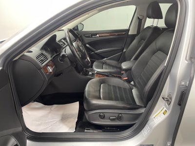 2012 Volkswagen Passat 2.5L SEL