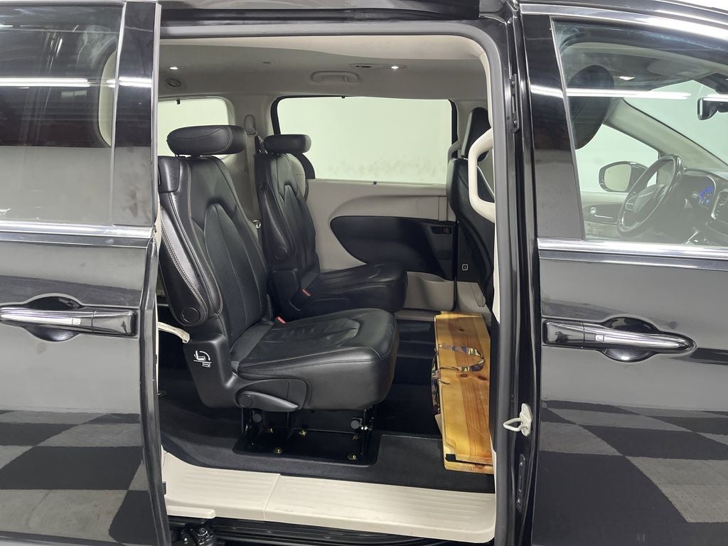 2019 Chrysler Pacifica Touring L
