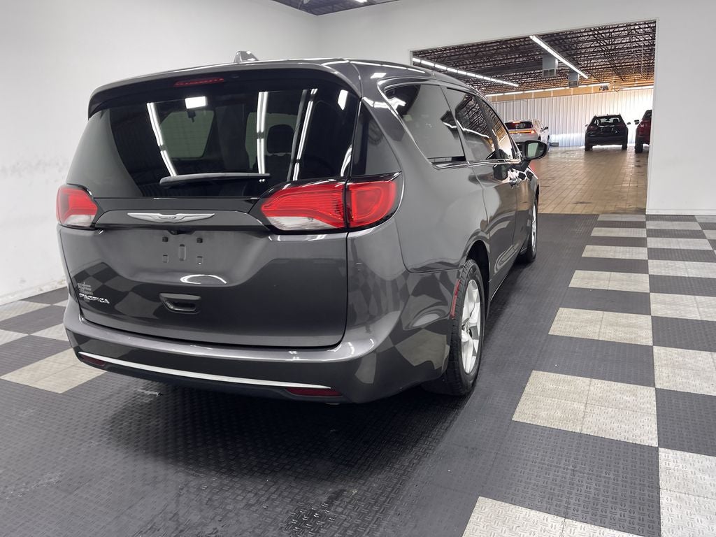 2017 Chrysler Pacifica Touring Plus