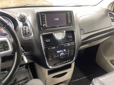 2013 Chrysler Town & Country Touring