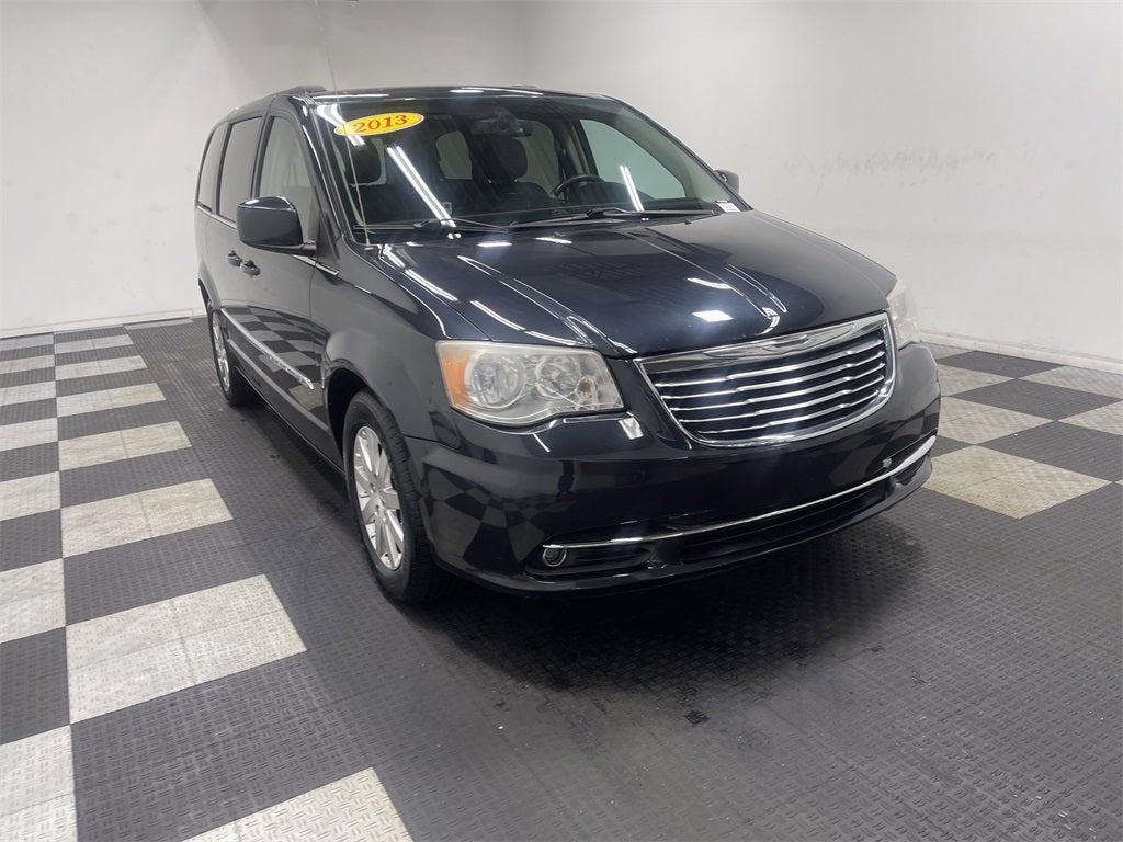 2013 Chrysler Town & Country Touring