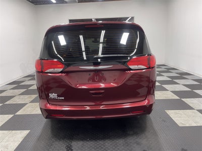 2021 Chrysler Voyager LXI