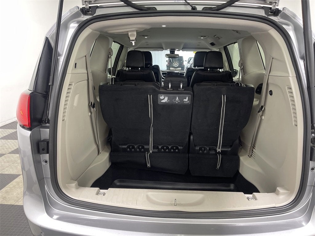 2019 Chrysler Pacifica Touring L Plus