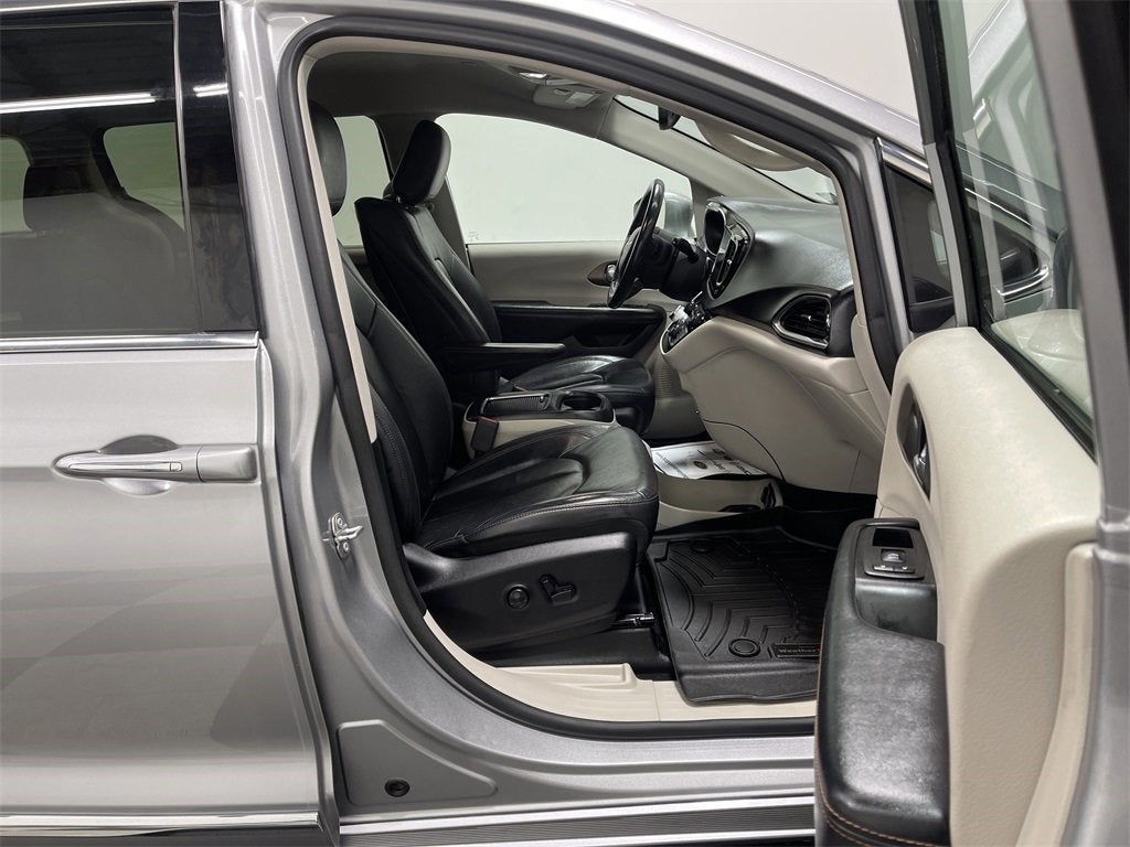 2019 Chrysler Pacifica Touring L Plus