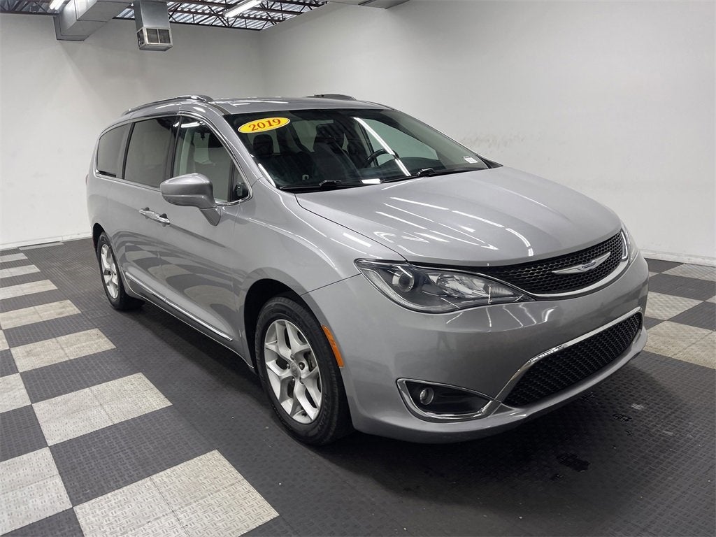 2019 Chrysler Pacifica Touring L Plus