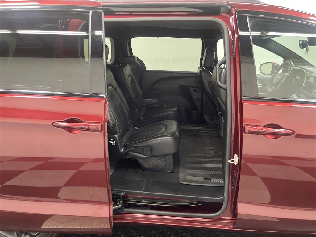 2020 Chrysler Pacifica AWD Launch Edition