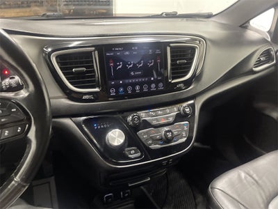 2020 Chrysler Pacifica AWD Launch Edition