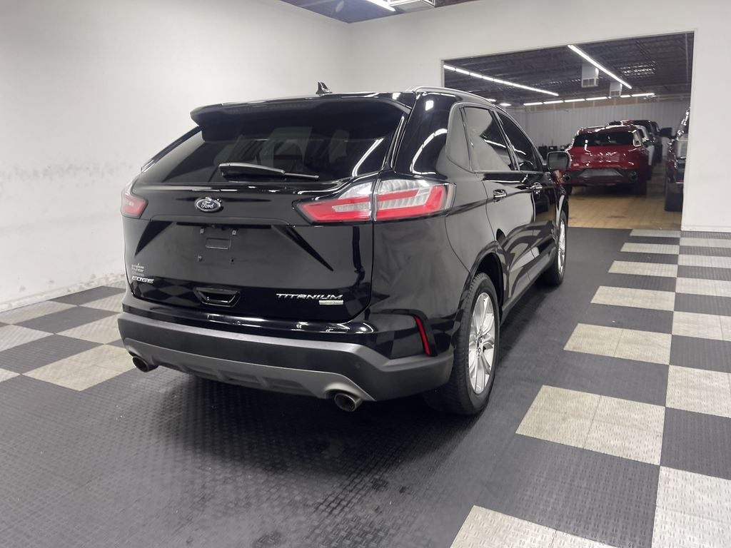 2020 Ford Edge Titanium