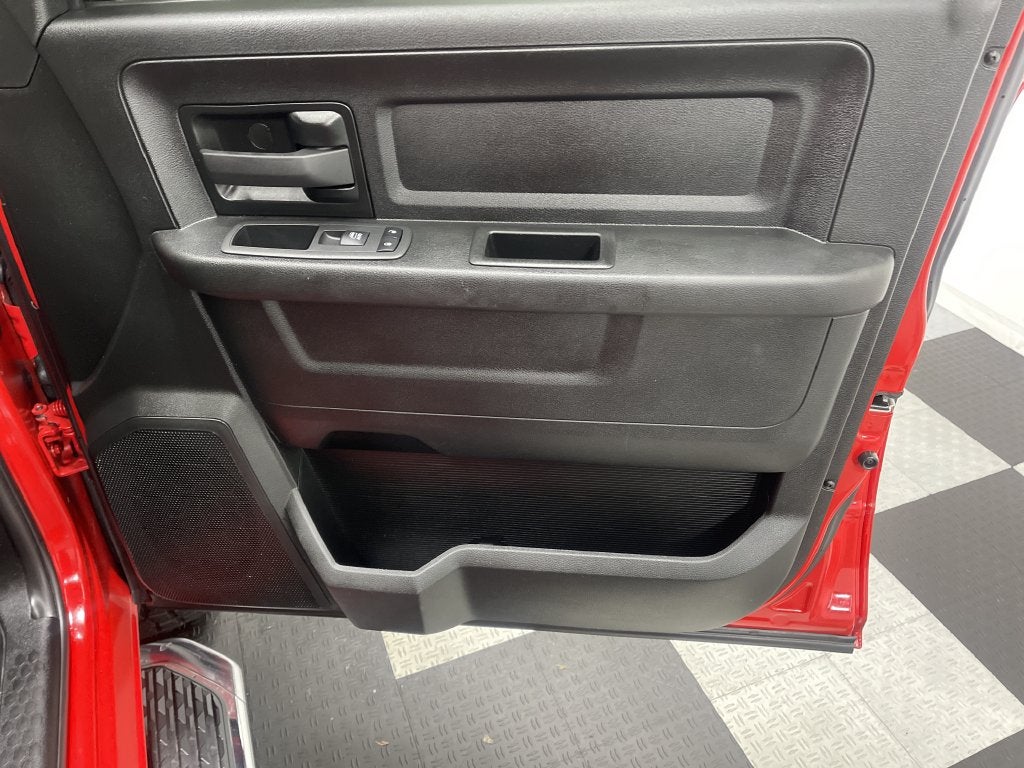 2021 RAM 3500 Tradesman Crew Cab 4x4 6'4' Box