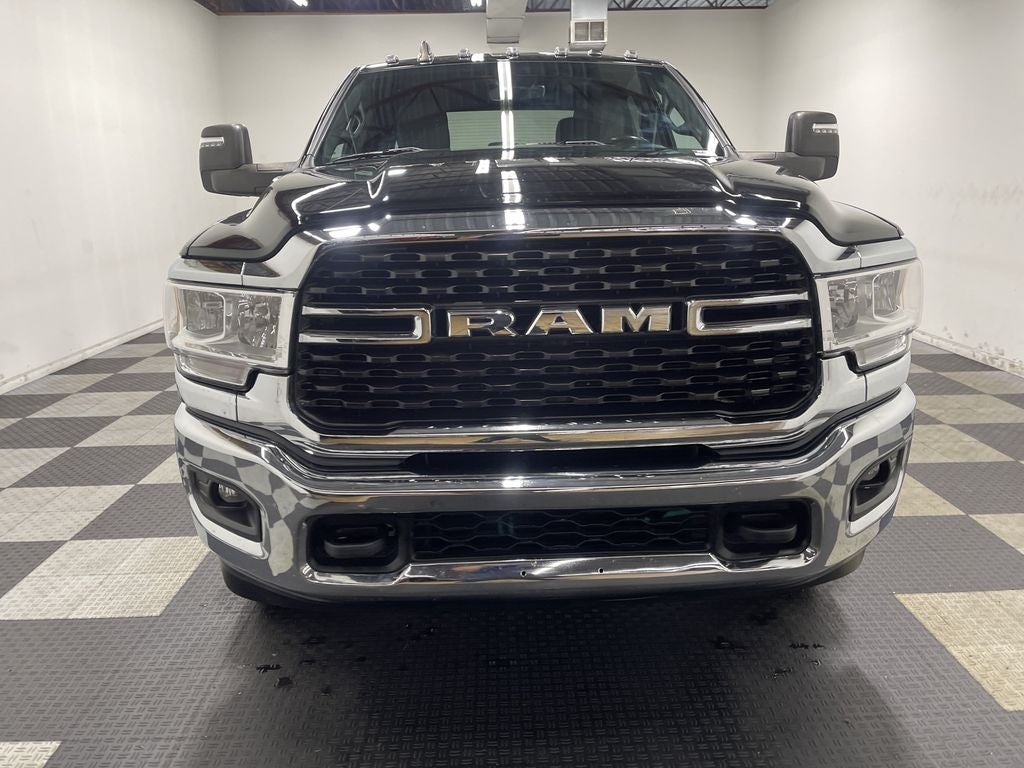 2024 RAM 3500 Big Horn Crew Cab 4x4 8' Box