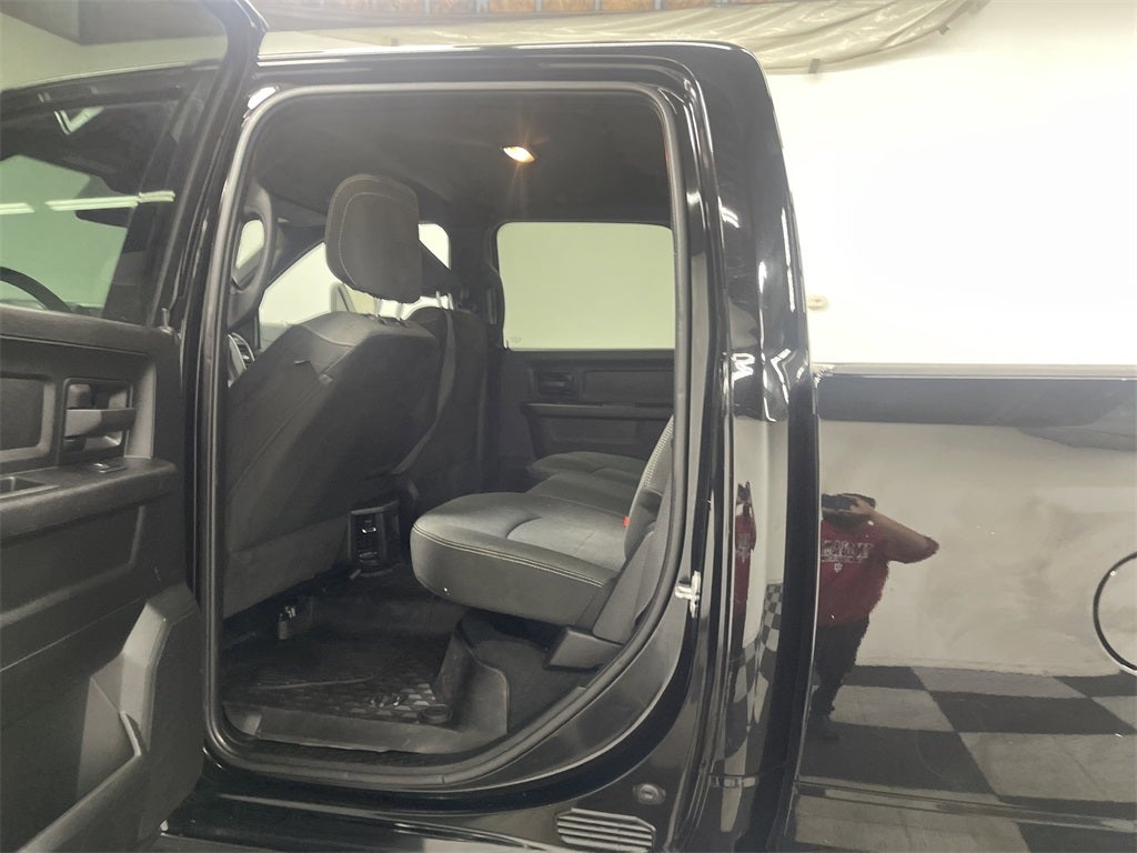 2022 RAM 2500 Tradesman Crew Cab 4x4 6'4' Box