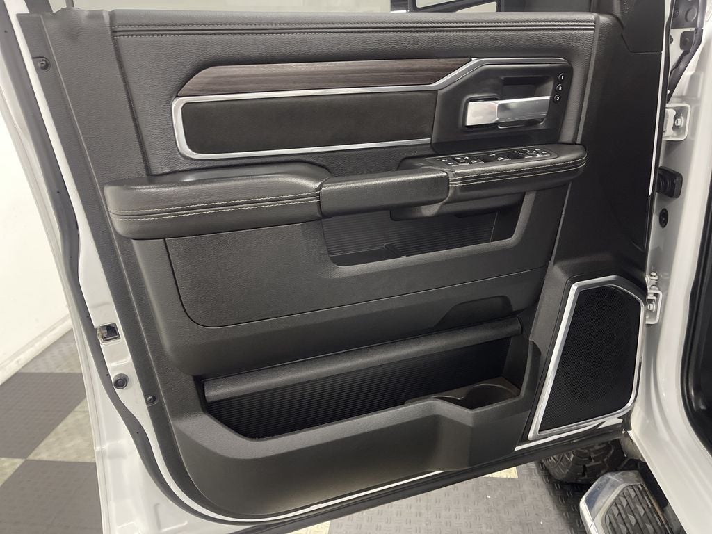 2025 RAM 2500 Laramie Crew Cab 4x4 6'4' Box